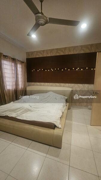 For Rent - 2.5 storeys house at Seksyen 9 Bandar Mahkota Cheras