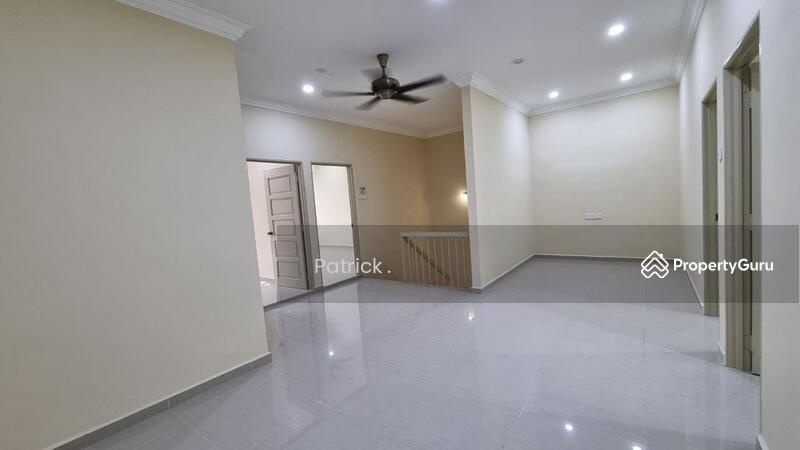 For Rent - 2 sty Semi-D Opp Pesta Sungai Nibong【Face Main Road】3700sf 8-10 Cars