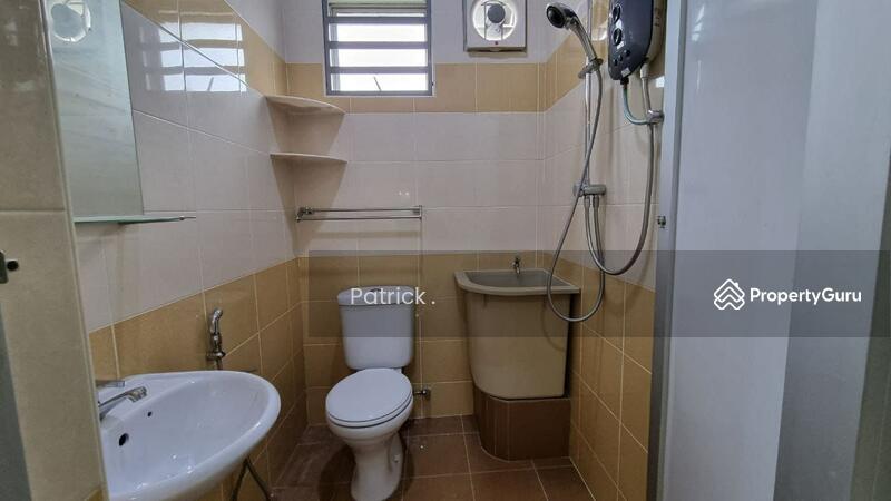 For Rent - 2 sty Semi-D Opp Pesta Sungai Nibong【Face Main Road】3700sf 8-10 Cars