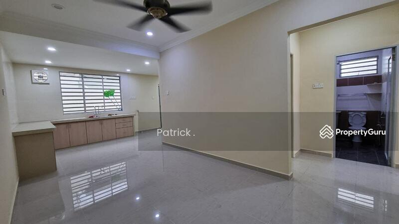 For Rent - 2 sty Semi-D Opp Pesta Sungai Nibong【Face Main Road】3700sf 8-10 Cars