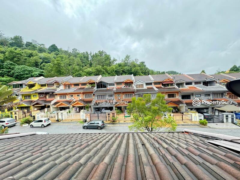 For Sale - Laman Oakleaf