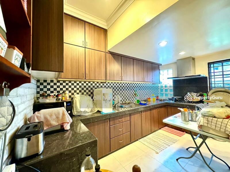 For Sale - Laman Oakleaf