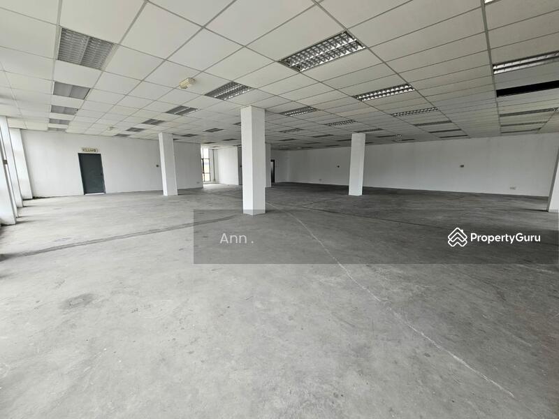 For Rent - PJ Warehouse & Office 40ksqft Spacious & Strategic, Suitable for Sports Centre and Factory