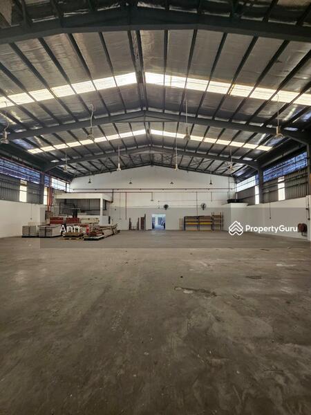 For Rent - PJ Warehouse & Office 40ksqft Spacious & Strategic, Suitable for Sports Centre and Factory
