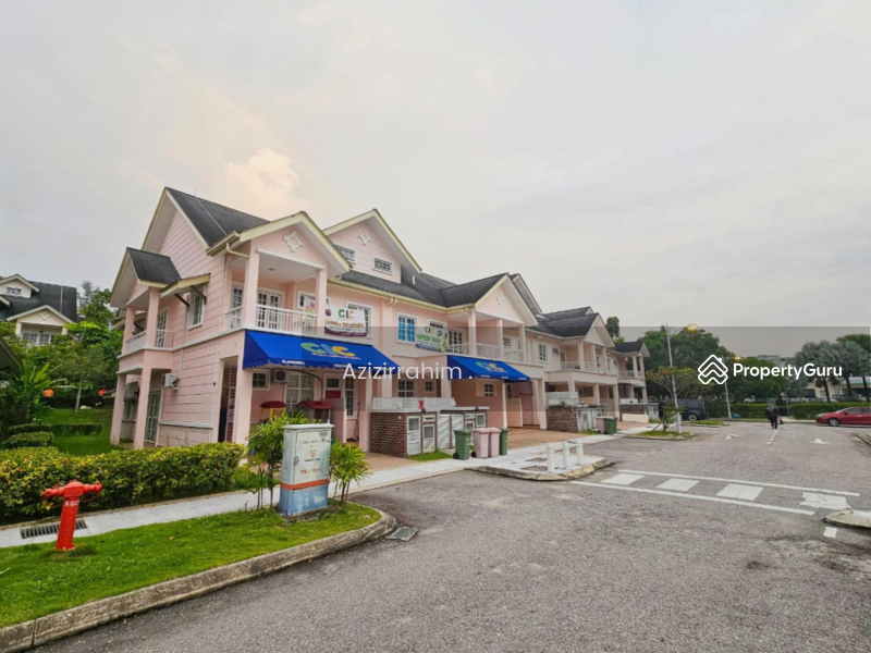 For Sale - 2 and a half Storey New Hampshire Presint 18