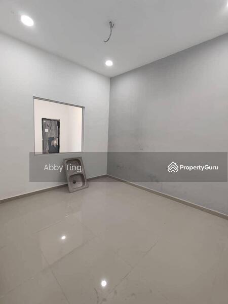 For Sale - Gelang Patah