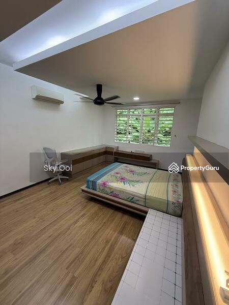 For Rent - Double Storey Terrace @ Taman Brown