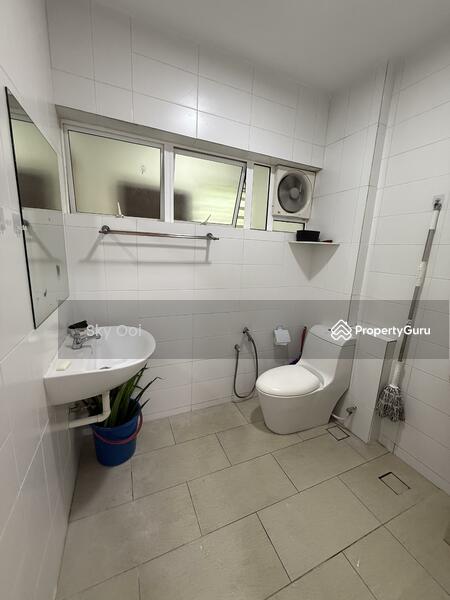 For Rent - Double Storey Terrace @ Taman Brown