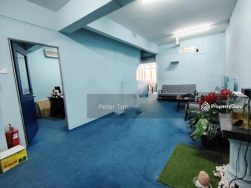 Untuk Disewa - Ulu Tiram 4 Storey Shop For Rent