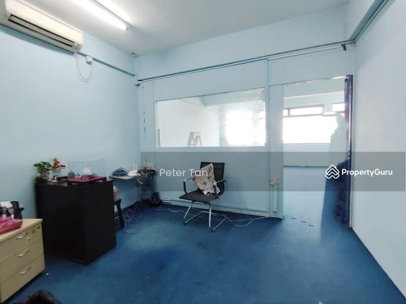 Untuk Disewa - Ulu Tiram 4 Storey Shop For Rent