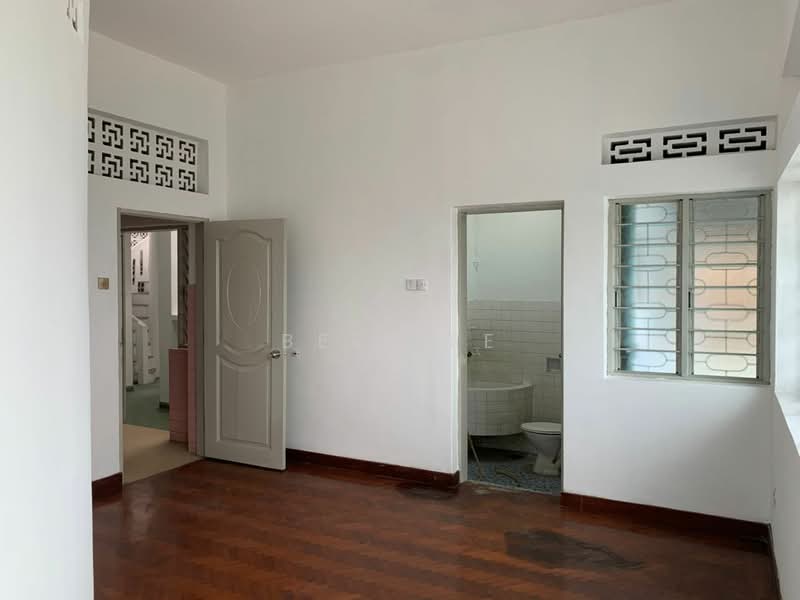 Commercial Bungalow for Rent in Taman Shanghai (Jalan Klang Lama (Old Klang Road)) - Bee Lee - PropertyGuru.com.my