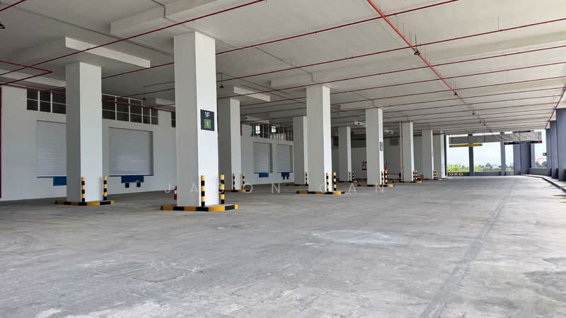 Warehouse for Rent in Kawasan Industri Kota Kemuning (Shah Alam) - Jason Gan - Car Park - PropertyGuru.com.my