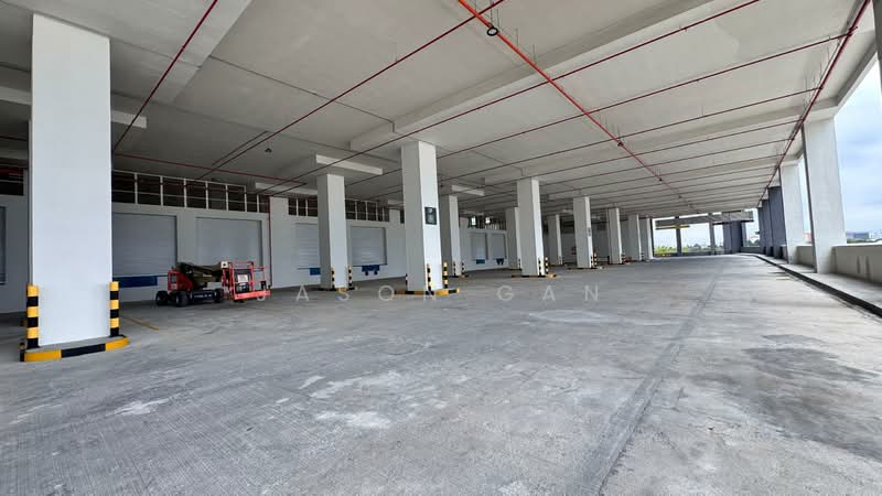 Warehouse for Rent in Kawasan Industri Kota Kemuning (Shah Alam) - Jason Gan - Car Park - PropertyGuru.com.my