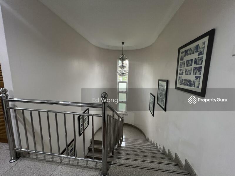For Sale - Sri hartamas 2-storey Bungalow
