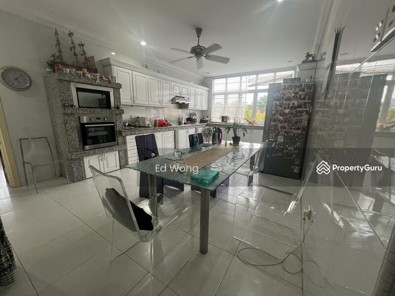 For Sale - Sri hartamas 2-storey Bungalow