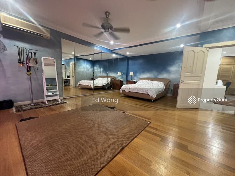 For Sale - Sri hartamas 2-storey Bungalow