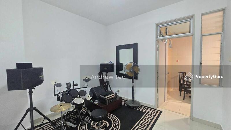 For Sale - Kempa Height Kempas Heights