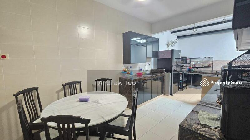 For Sale - Kempa Height Kempas Heights