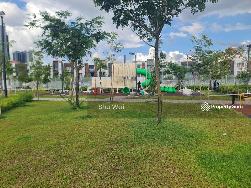 For Sale - Corner Superlink,Last unit available 3sty Corner,6beds Generation Homes,Sunway beside