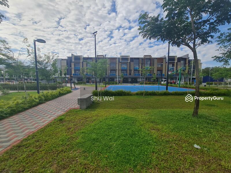 For Sale - Corner Superlink,Last unit available 3sty Corner,6beds Generation Homes,Sunway beside