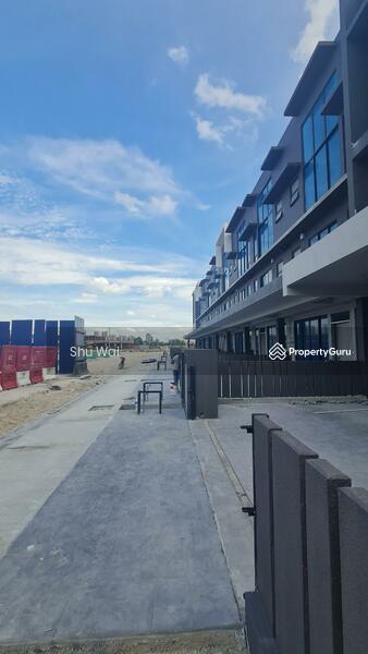 For Sale - Corner Superlink,Last unit available 3sty Corner,6beds Generation Homes,Sunway beside