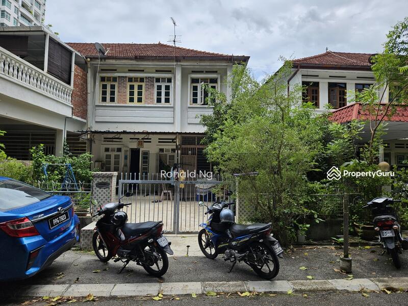 For Sale - 2 Storey Terrace Corner Kelawai Gurney