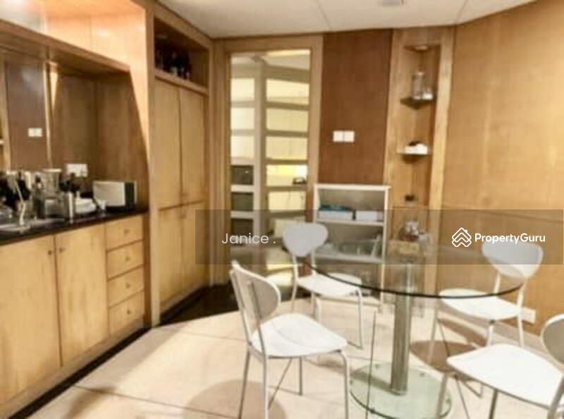 Untuk Dijual - The Straits View Condominium