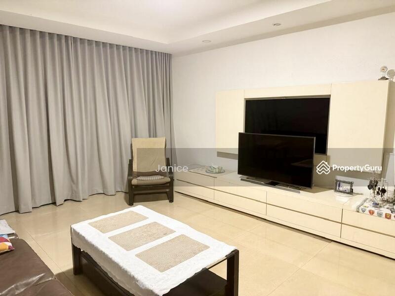 Untuk Dijual - The Straits View Condominium