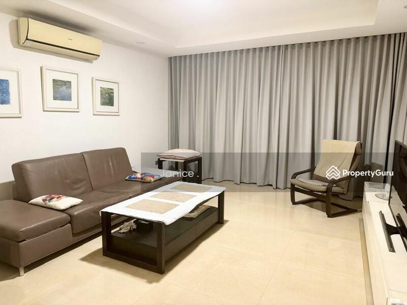 Untuk Dijual - The Straits View Condominium
