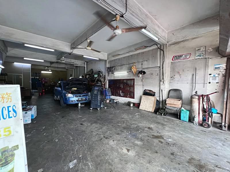 For Sale - 2 Storey Shop Lot @ Jalan Raya Timur, Klang For Sale