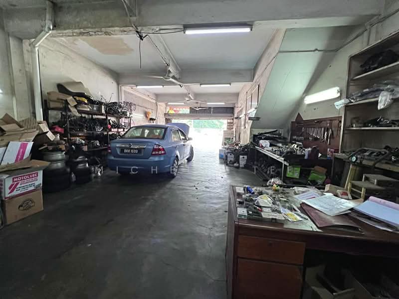 For Sale - 2 Storey Shop Lot @ Jalan Raya Timur, Klang For Sale