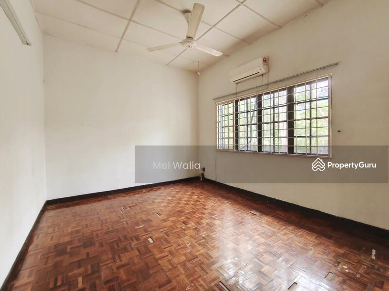 Room 4