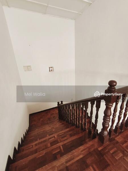 Wide staircase 