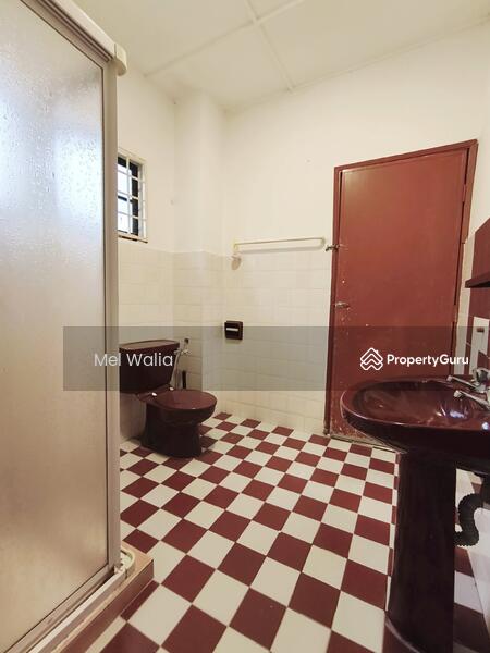 Shared bathroom 