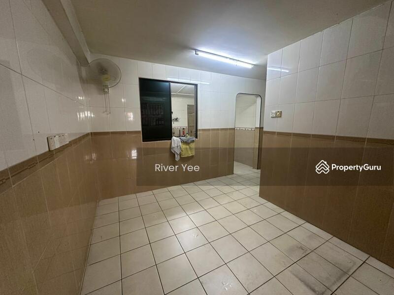 Untuk Dijual - 2-storey Terrace House at Taman Castlefield