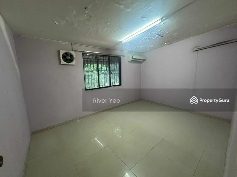 Untuk Dijual - 2-storey Terrace House at Taman Castlefield