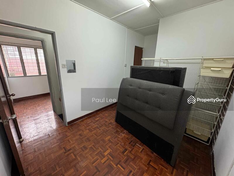 For Rent - 2-storey Terrace House at SS19