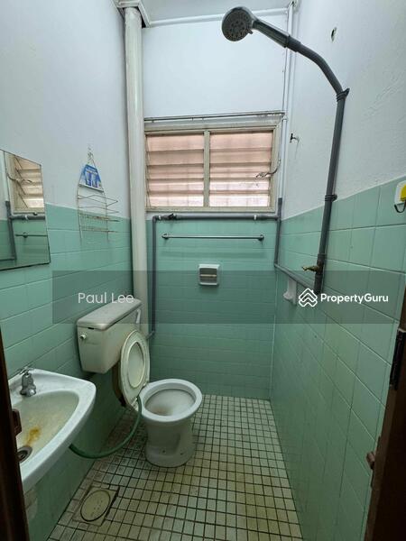 For Rent - 2-storey Terrace House at SS19