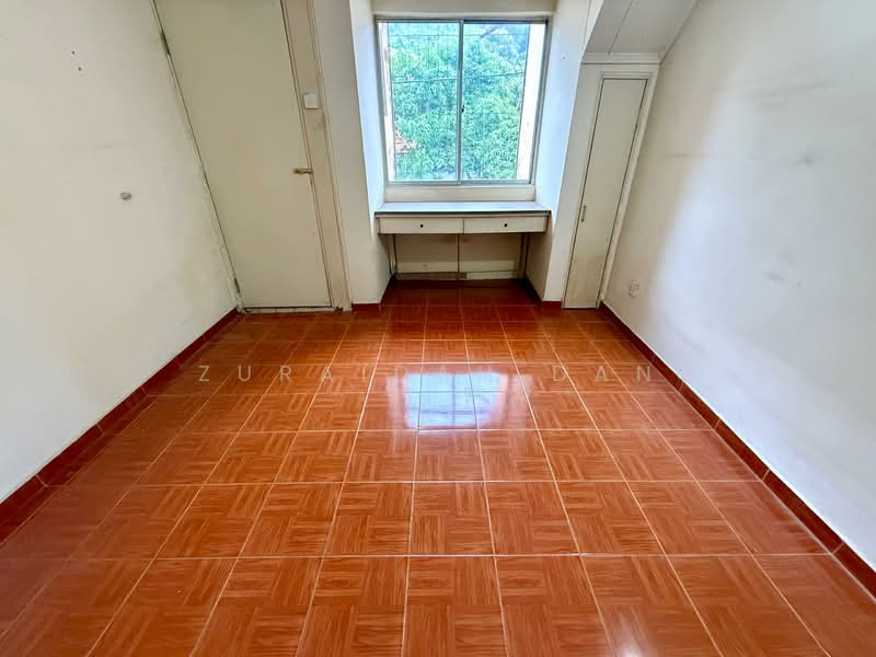 2-storey Terraced House for Sale in Taman Setiawangsa (Setiawangsa) - Zuraidah Dan - Bedroom - PropertyGuru.com.my