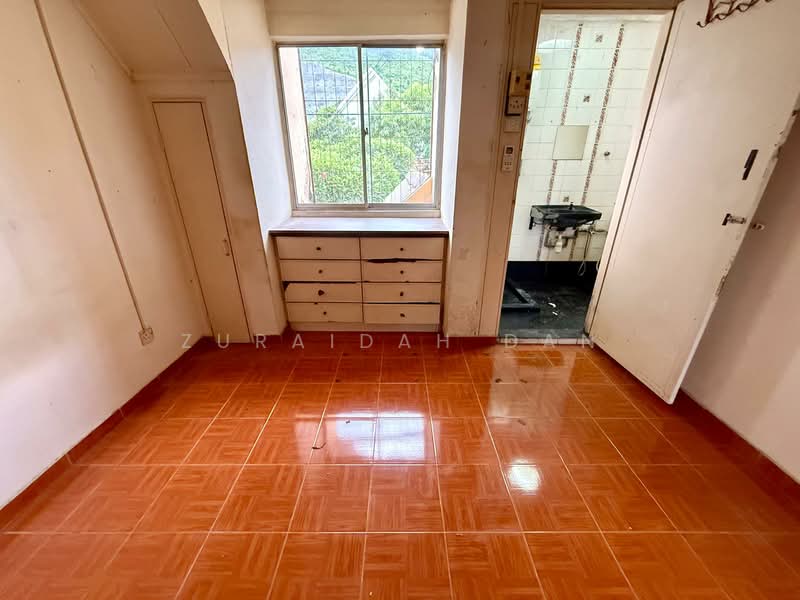 2-storey Terraced House for Sale in Taman Setiawangsa (Setiawangsa) - Zuraidah Dan - Bedroom - PropertyGuru.com.my