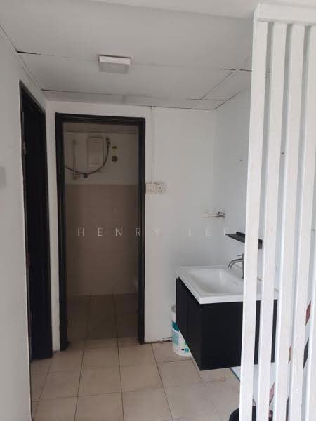 Shop / Office for Rent in Bandar Baru Bangi (Selangor) - Henry Lee - Bathroom - PropertyGuru.com.my
