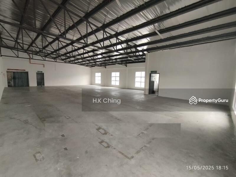 For Rent - 2.5sty Semi D Factory Industri Selesa Jaya Balakong