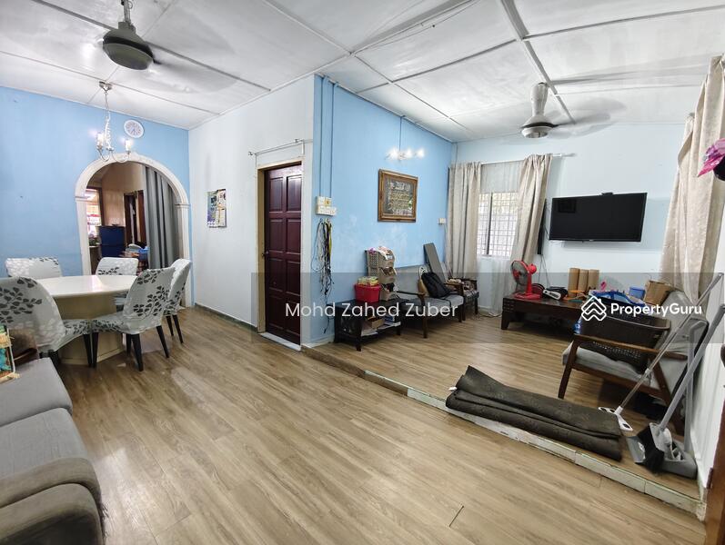 Untuk Dijual - End lot Single Storey Taman Salak Jaya Salak Selatan KL