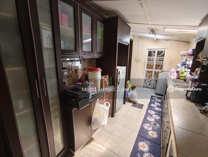 Untuk Dijual - End lot Single Storey Taman Salak Jaya Salak Selatan KL