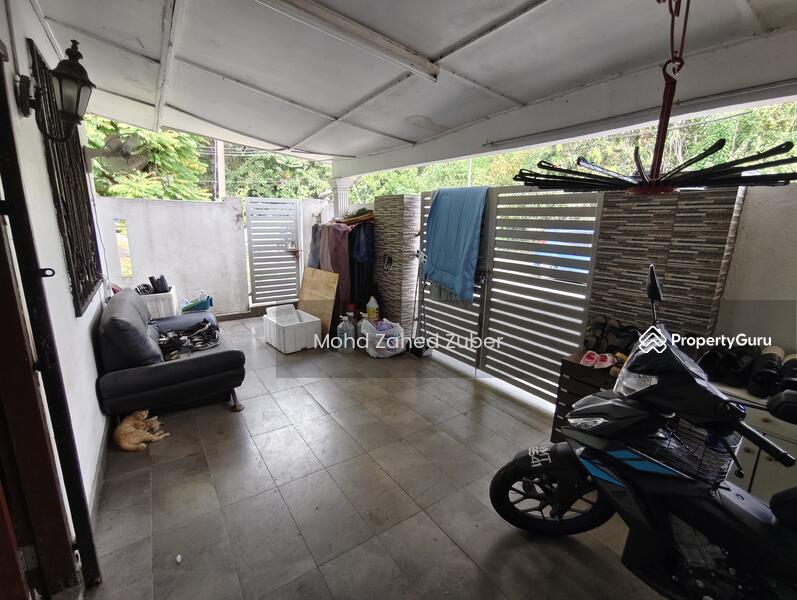 Untuk Dijual - End lot Single Storey Taman Salak Jaya Salak Selatan KL