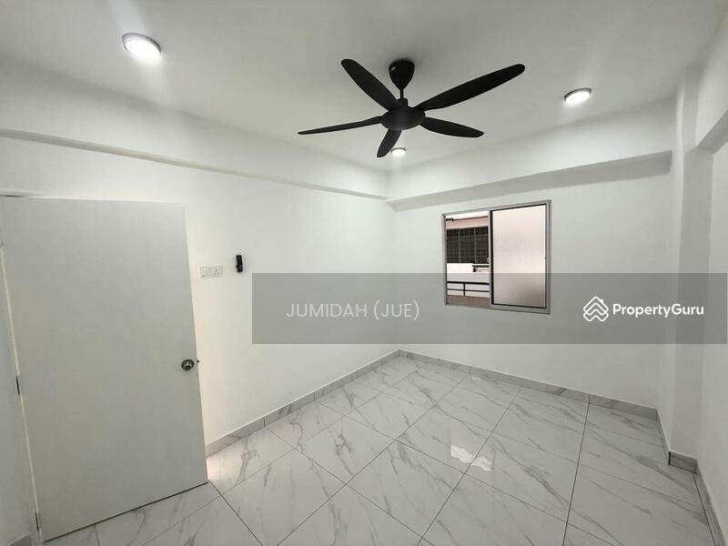 Fully Renovated Flat Puchong Permai Blok F7 Level 3
