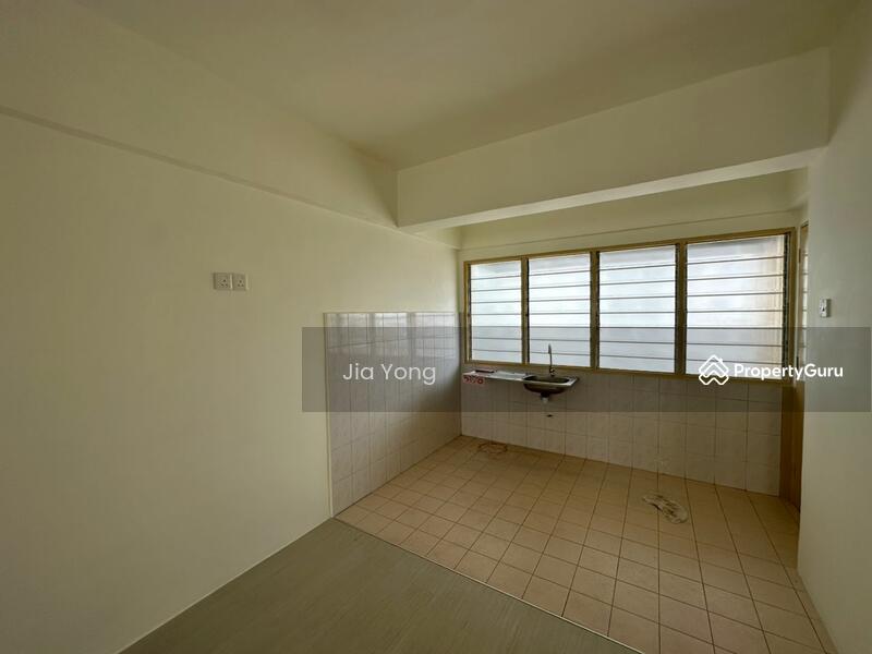 Untuk Dijual - Taman Yew Lean