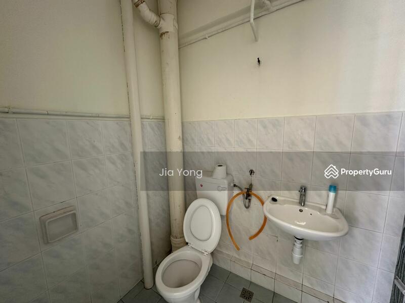 Untuk Dijual - Taman Yew Lean