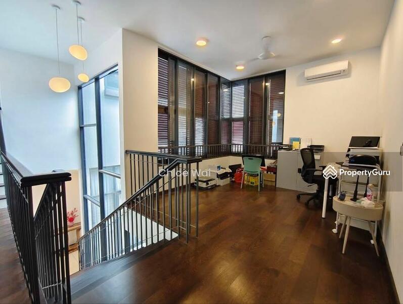 For Sale - Bungalow at Seksyen U16