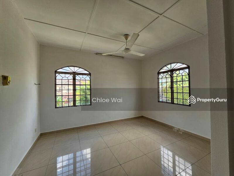 Untuk Dijual - 2-storey Terrace House at Usj 1